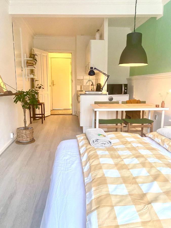 En Lille Hel Lejlighed I Midtbyen - Centralt, Hyggelig Og Taet Pa Alt! Randers Exterior photo